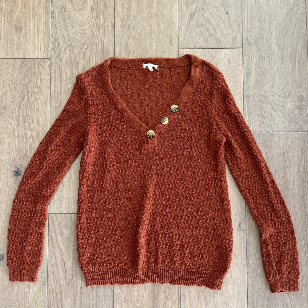 Maurices Loose Knit V-Neck Sweater, Medium